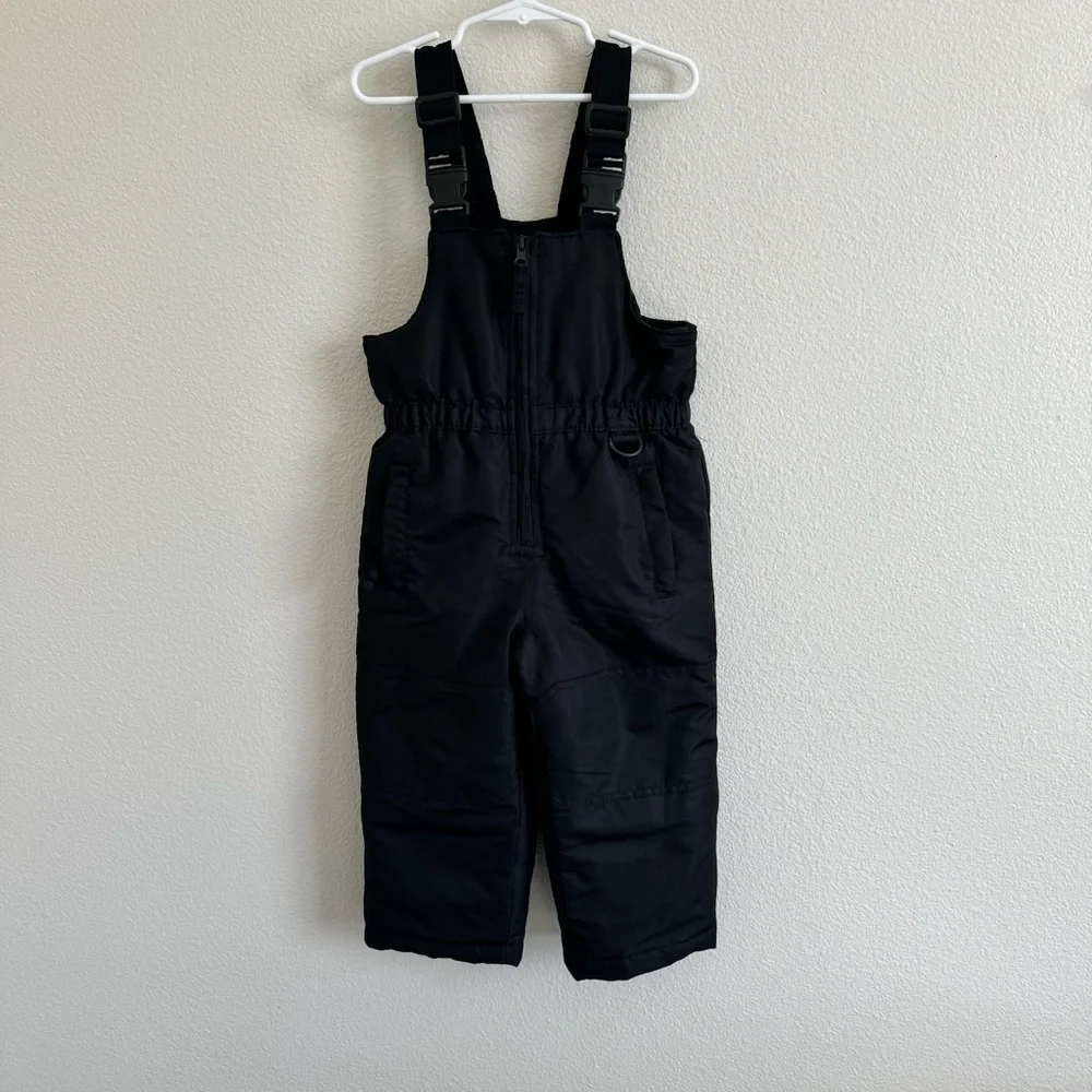 N/A toddlers snow